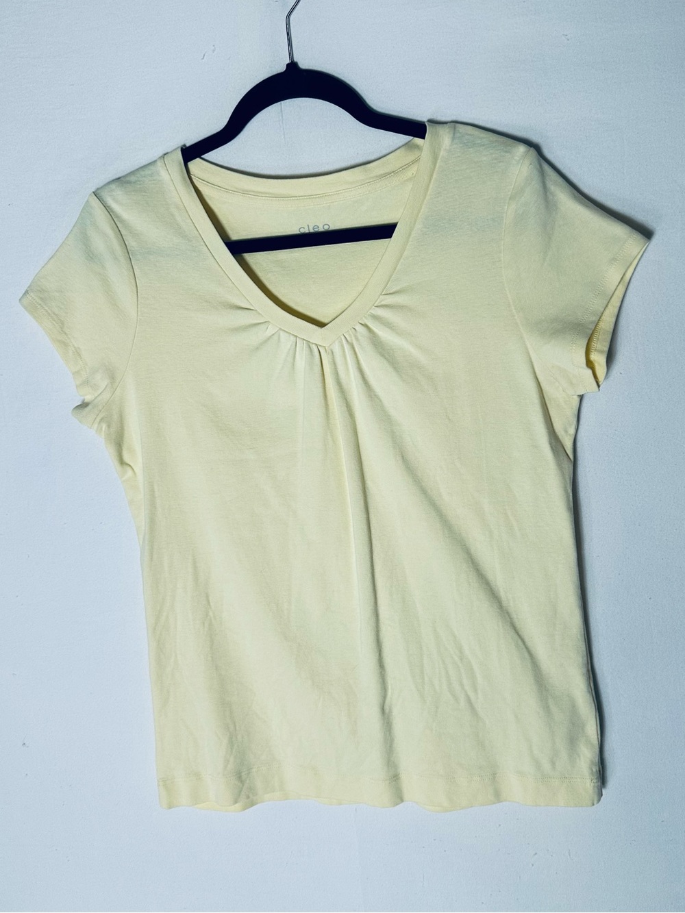 Cleo Pastel Butter Yellow 100% Cotton Gathered V Neck T Shirt Size XL Normcore